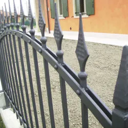 Cancellata sagomata a Verona