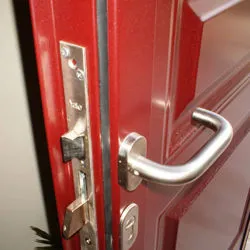 Particoolare porte ingresso